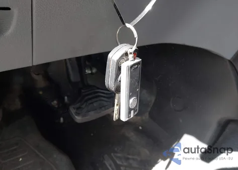 2015 Ford Transit-250 из США, поврежденный, VIN 1FTNR2CM2FKA93171